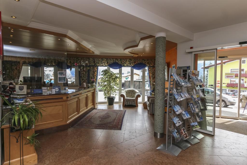 Alpenhotel Tauernstueberl 젤암제 외부 사진